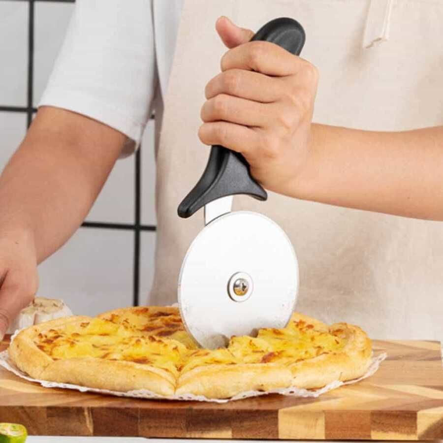 Lia Pizza Kesici 23 Cm